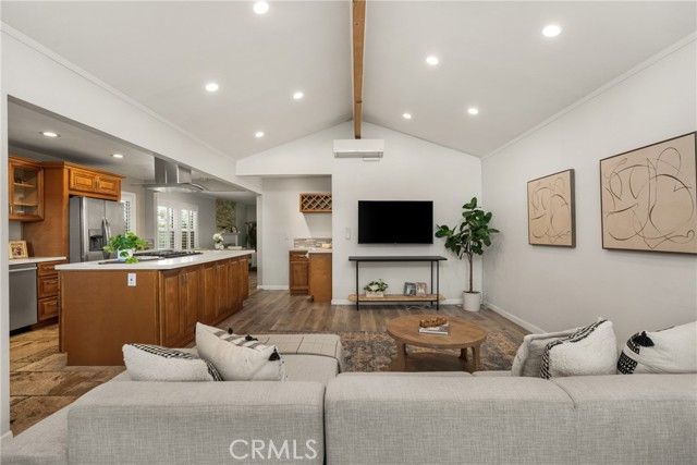 1908 Clark, Long Beach, CA 90815