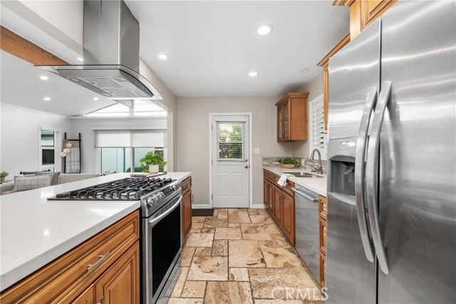 1908 Clark, Long Beach, CA 90815