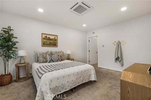 1908 Clark, Long Beach, CA 90815