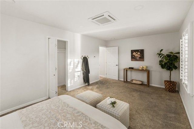 1908 Clark, Long Beach, CA 90815