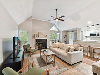 2500 Cranbrook Lane 11, Charlotte, NC 28207