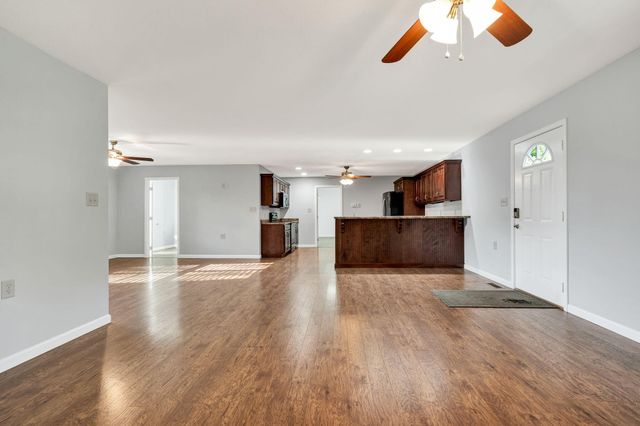 225 Laurel Drive, Spring City, TN 37381