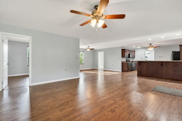 225 Laurel Drive, Spring City, TN 37381