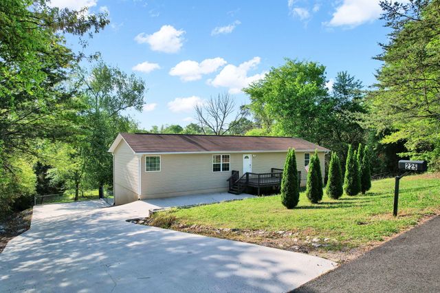 225 Laurel Drive, Spring City, TN 37381