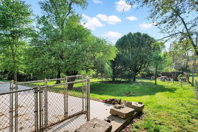 225 Laurel Drive, Spring City, TN 37381