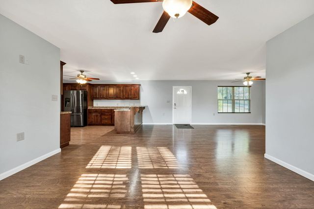 225 Laurel Drive, Spring City, TN 37381