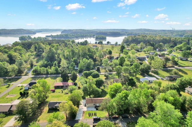 225 Laurel Drive, Spring City, TN 37381