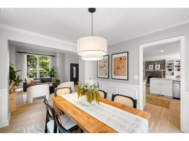 5018 Sw ORCHARD Ln, Portland, OR 97219