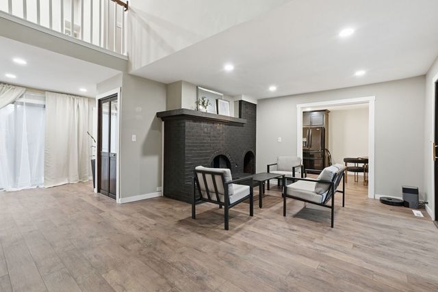 6225 Lakewood Drive, Marengo, IL 60152