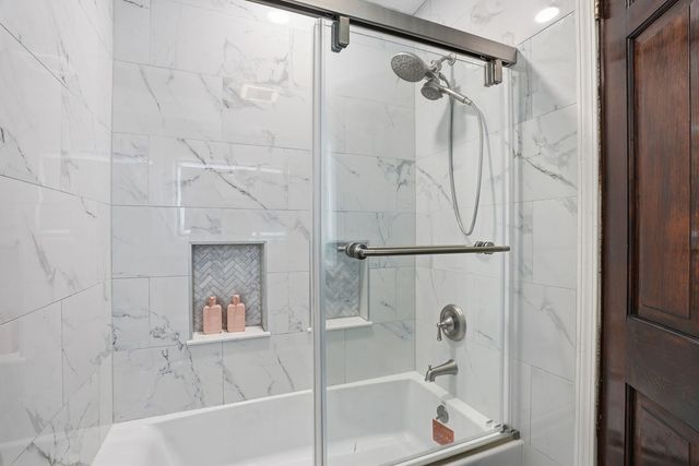 6225 Lakewood Drive, Marengo, IL 60152