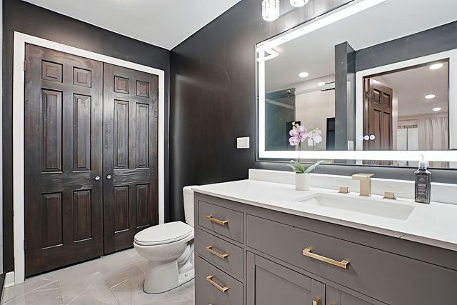 6225 Lakewood Drive, Marengo, IL 60152