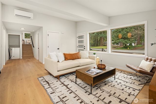 12241 NE 65th Street, Kirkland, WA 98033