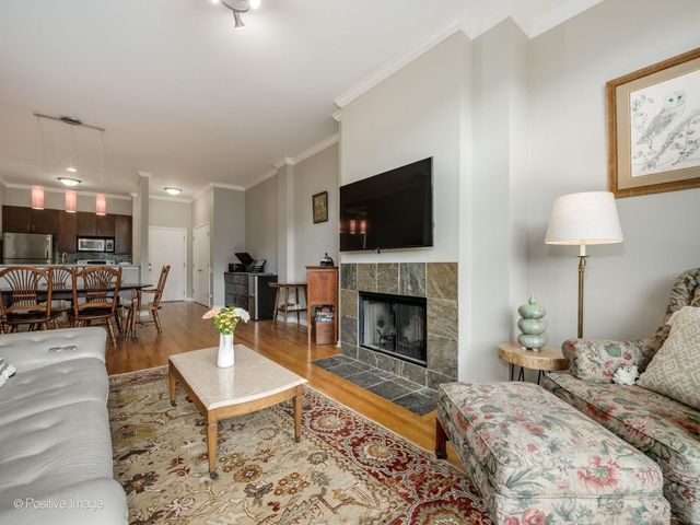 2089 W Wabansia Avenue 202, Chicago, IL 60647