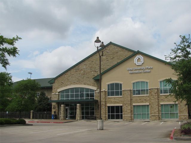 4008 Tennyson Street, West University Place, TX 77005