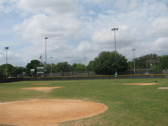 4008 Tennyson Street, West University Place, TX 77005