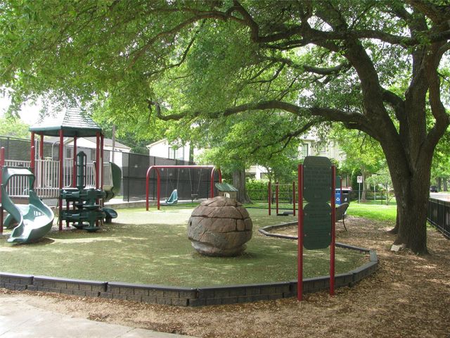 4008 Tennyson Street, West University Place, TX 77005