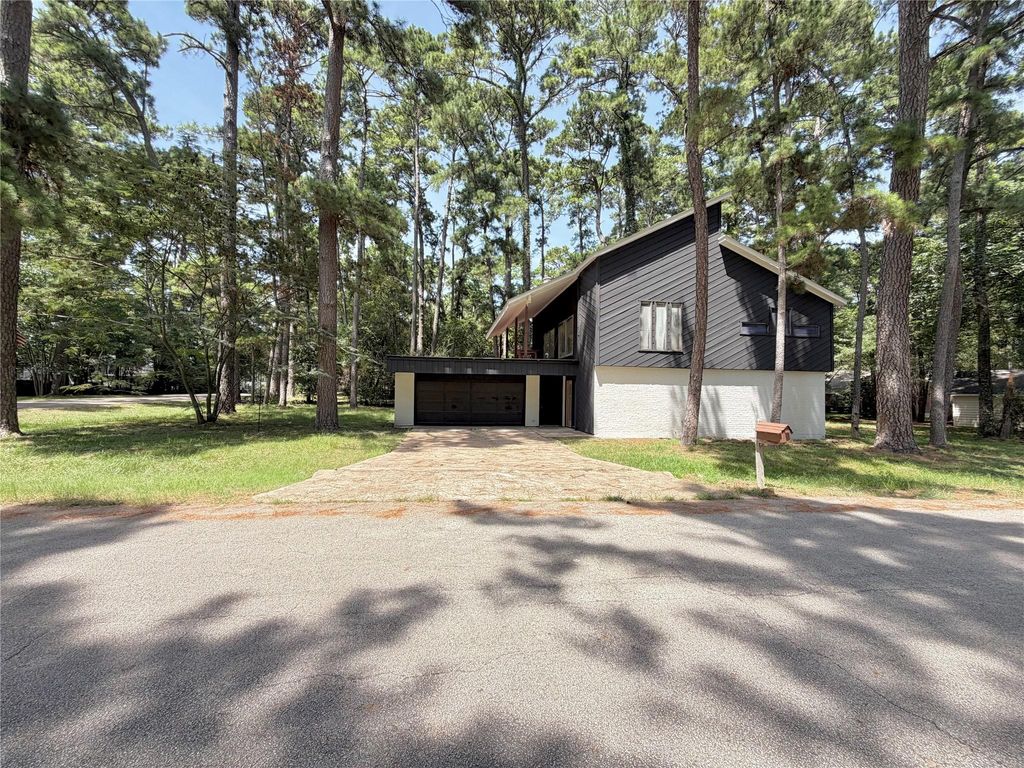 15614 Sunfish Road, Willis, TX 77318