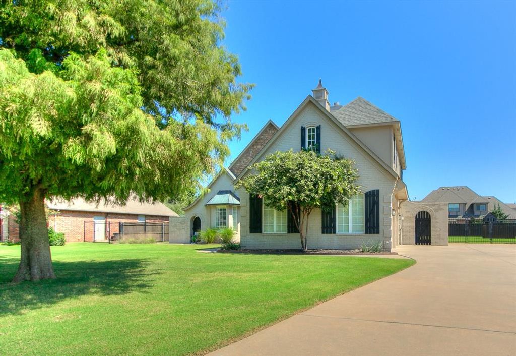 1250 N Tea Olive Way, Mustang, OK 73064