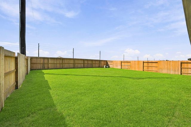626 Meadowknoll Drive, Crosby, TX 77532