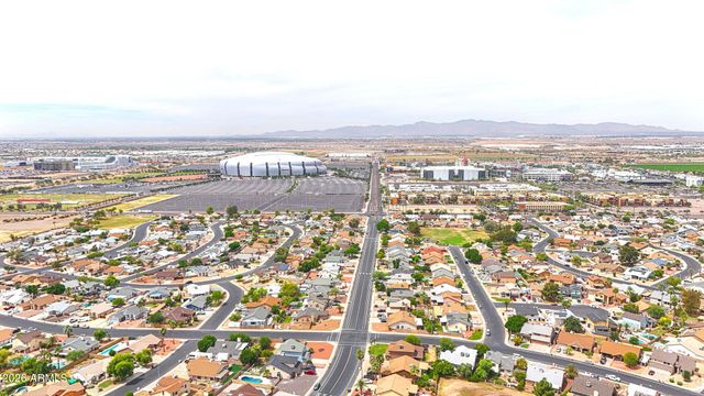 6675 N 84TH Drive, Glendale, AZ 85305