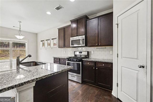 4611 Summer View Drive, Gainesville, GA 30504