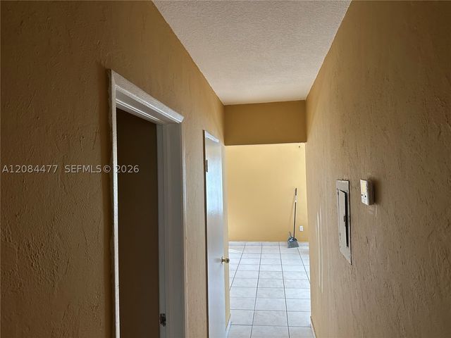 465 NE 157th Ter 1, Miami, FL 33162