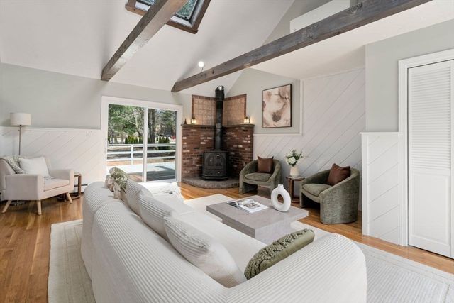 11 Winter St, Foxboro, MA 02035