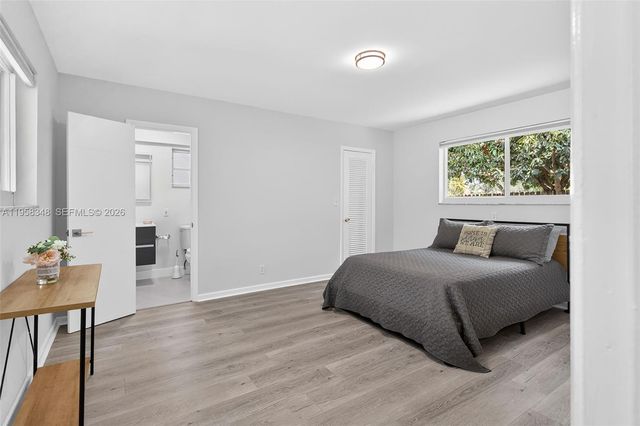 7081 NW 8th Ct, Plantation, FL 33317