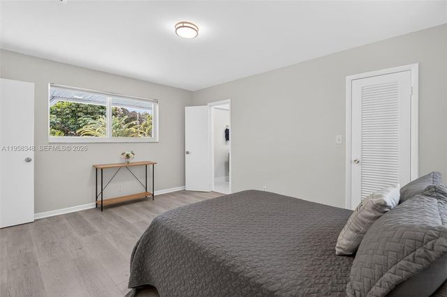 7081 NW 8th Ct, Plantation, FL 33317