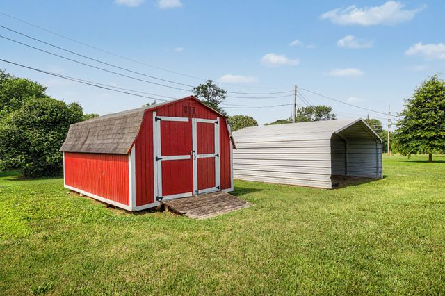 403 Robins St, Lawrenceburg, TN 38464