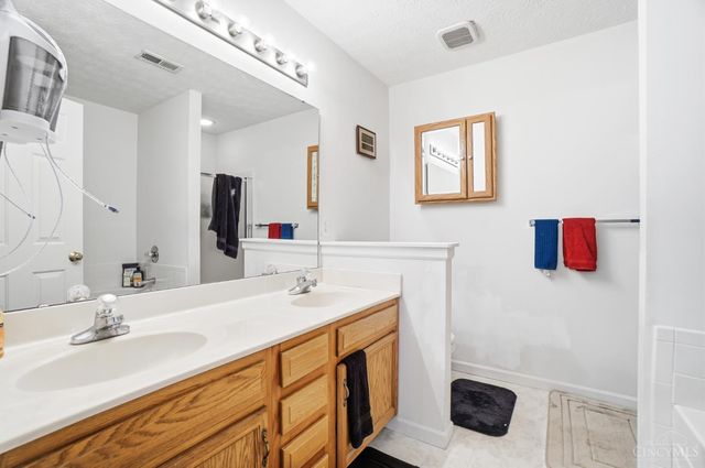 151 Arbor Glen Court, Hamilton Twp, OH 45039