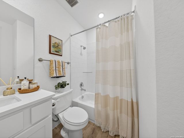 1858 Nettletree, New Braunfels, TX 78132