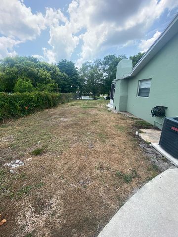 1317 Willow Road, West Palm Beach, FL 33406