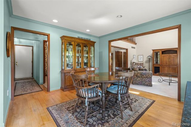 36959 Dardanella Street, Livonia, MI 48152