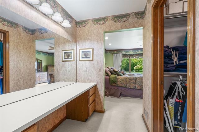 36959 Dardanella Street, Livonia, MI 48152