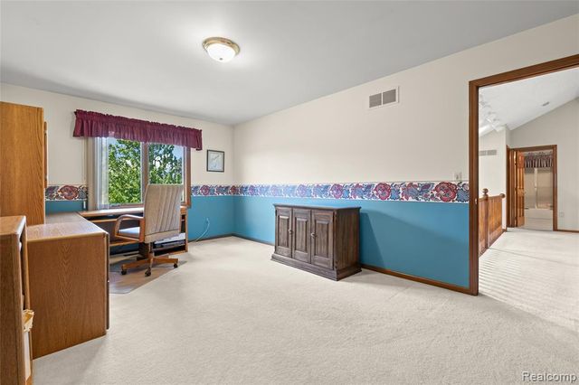 36959 Dardanella Street, Livonia, MI 48152