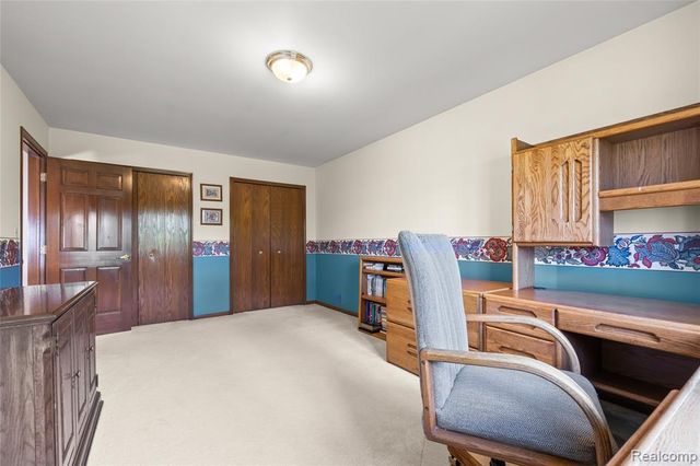 36959 Dardanella Street, Livonia, MI 48152