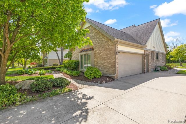 36959 Dardanella Street, Livonia, MI 48152