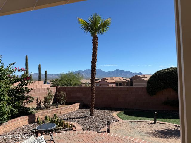 506 N Michelangelo Drive, Green Valley, AZ 85614