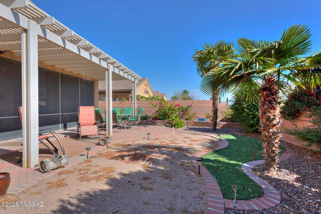506 N Michelangelo Drive, Green Valley, AZ 85614