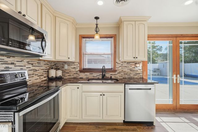 484 Duff Circle, Castlewood, VA 24224
