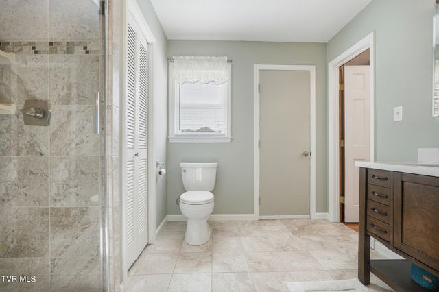 484 Duff Circle, Castlewood, VA 24224