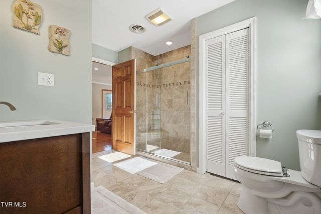 484 Duff Circle, Castlewood, VA 24224
