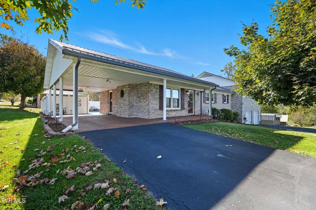 484 Duff Circle, Castlewood, VA 24224
