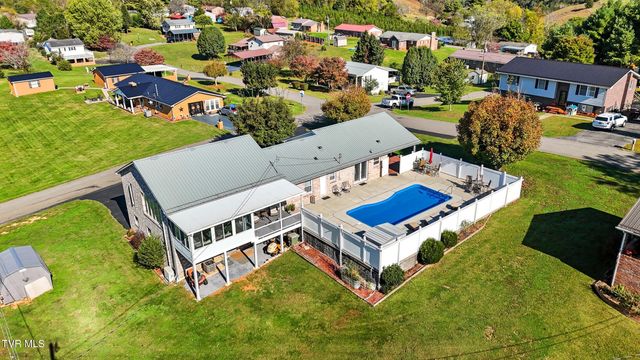 484 Duff Circle, Castlewood, VA 24224