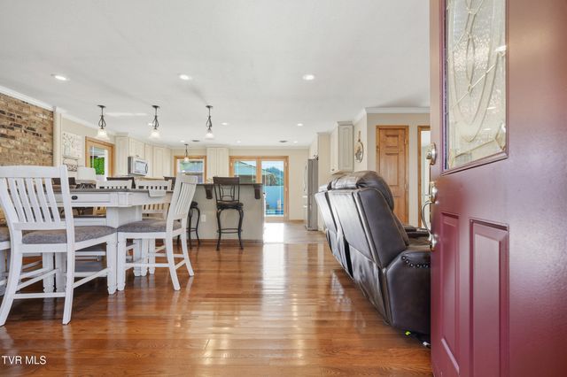 484 Duff Circle, Castlewood, VA 24224