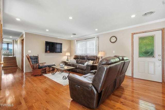 484 Duff Circle, Castlewood, VA 24224