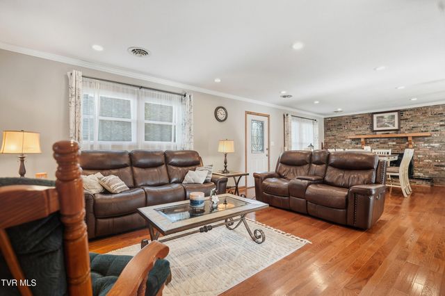 484 Duff Circle, Castlewood, VA 24224