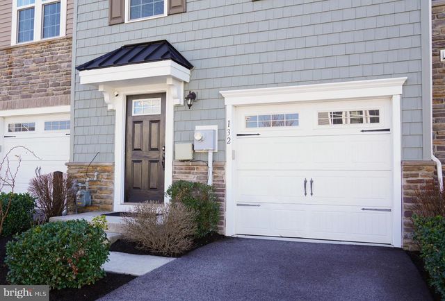 132 MULBERRY DR, Malvern, PA 19355