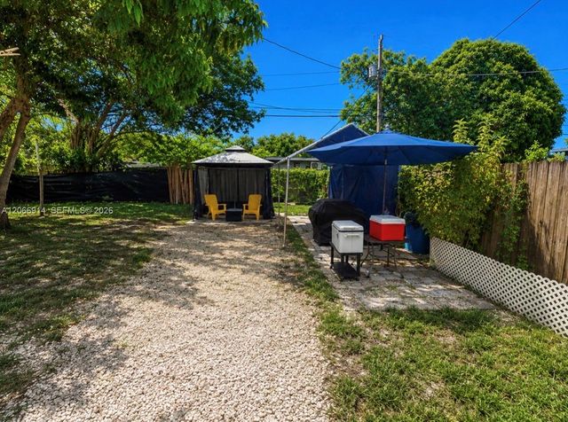 1650 NW 123rd Street, North Miami, FL 33167
